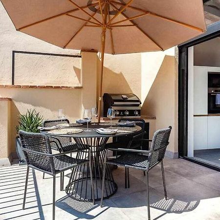 Velo Vern 3 Luxury Penthouse W Views Of City Wall Girona Bagian luar foto