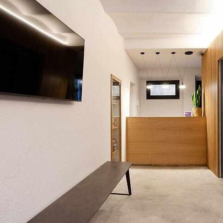 Velo Vern 3 Luxury Penthouse W Views Of City Wall Girona Bagian luar foto