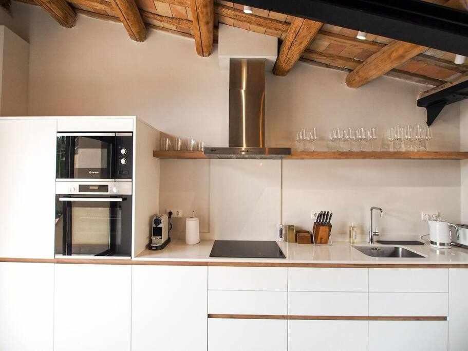 Velo Vern 3 Luxury Penthouse W Views Of City Wall Girona Bagian luar foto