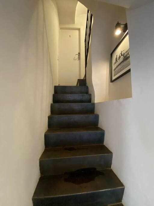 Velo Vern 3 Luxury Penthouse W Views Of City Wall Girona Bagian luar foto