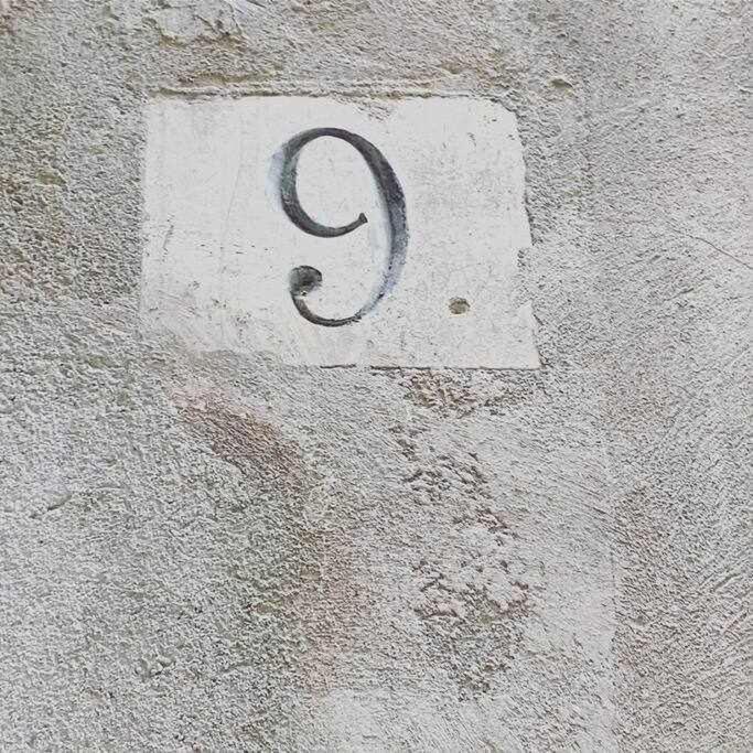 Velo Vern 3 Luxury Penthouse W Views Of City Wall Girona Bagian luar foto